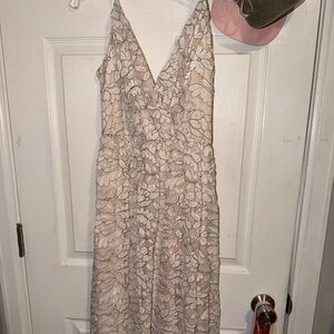 Chic Floral Midi Dress in Cream